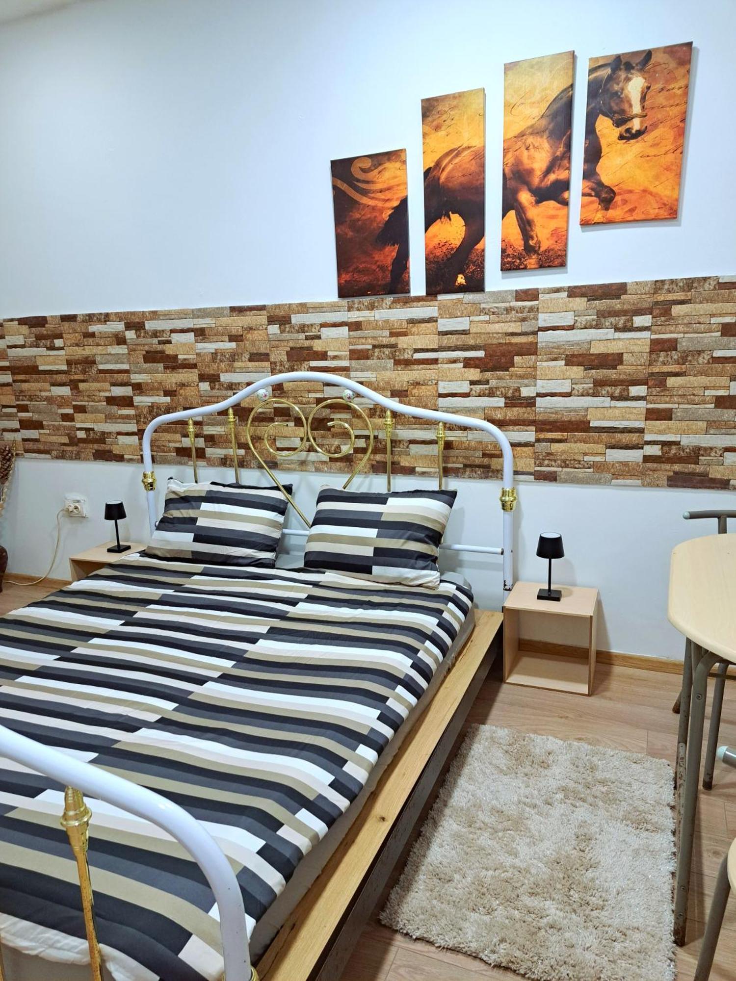Regim Hotelier Pietonala 오라데아 객실 사진