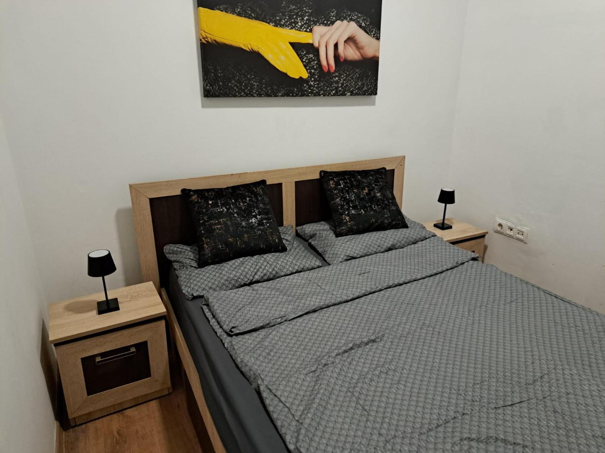 Regim Hotelier Pietonala 오라데아 외부 사진